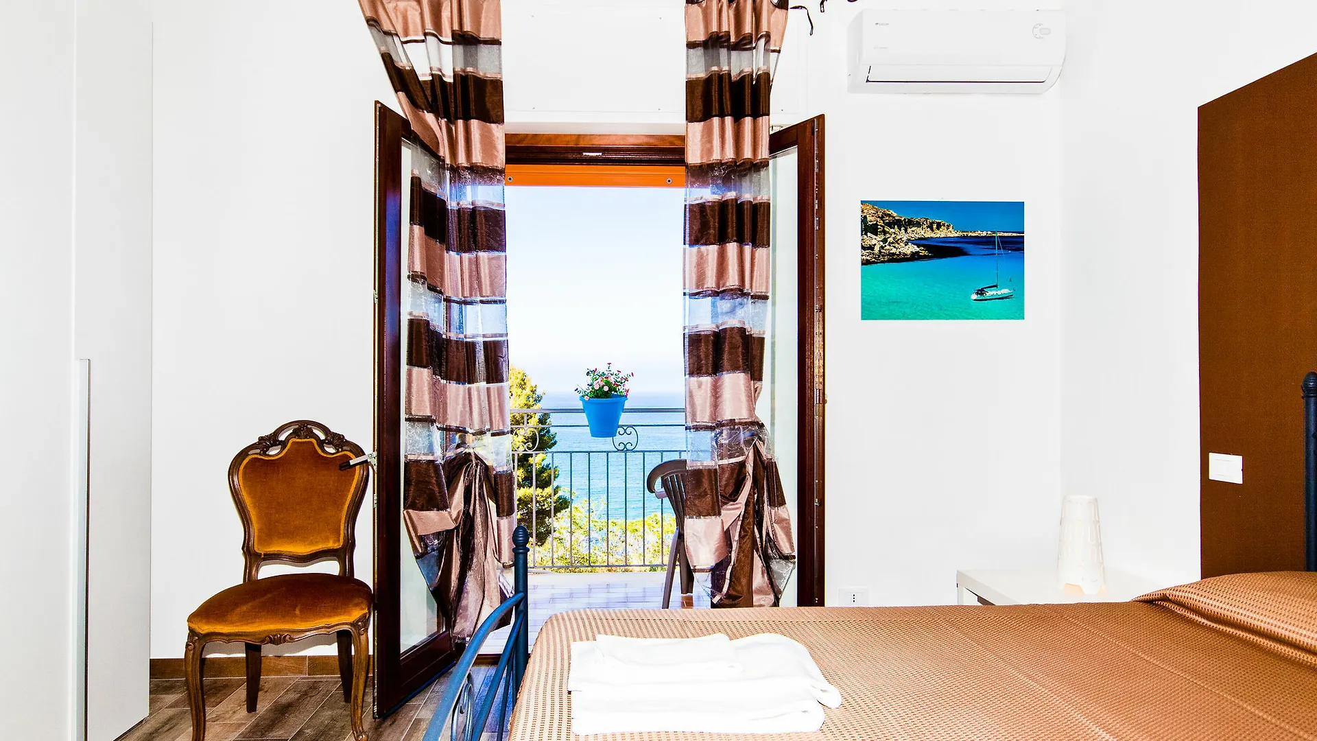 B&B A Mare Castellammare del Golfo 2*,  Italy